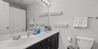 1735 W Diversey Parkway Gallery 6