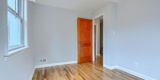 7114 GREENWOOD Avenue Gallery 11