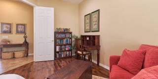43424 Bordeaux Drive Gallery 26