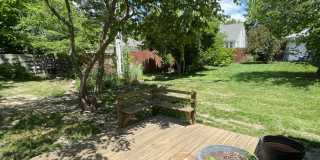 Super Nice 3bed, 2bath house with 2 car garage in Central Location Gallery 15