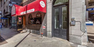 1415 LOCUST Street Gallery 13