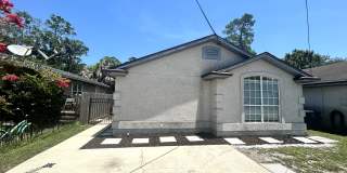 1121 Hibiscus Street Gallery 1