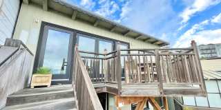 3BR/2.5BA INCOMPARABLE Views!!! Prime Corona Heights Residence! 2 car parking and laundry! PROGRESSIVE Gallery 32
