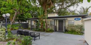 131 S Federal Highway Gallery 1