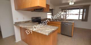 Spacious 3 Bed 2 Bath Eastside Home w/Huge Yard & Fireplace Gallery 19