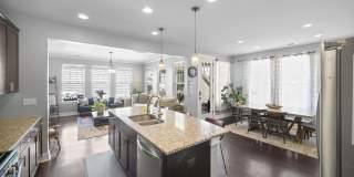 Room in 4 Bedroom Home at Double Oaks Rd Gallery 13