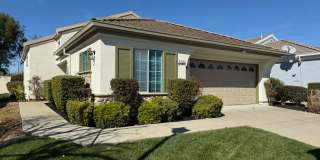 BEAUTIFULLY MAINTAINED 2 BEDROOM 2 BATH DETACHED UNIT Gallery 1