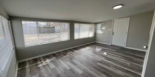 3 Bedroom Beautifully updated Ranch Gallery 14