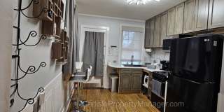 Fully Furnished Downtown Carlisle Townhouse with Fenced Yard and Off Street Parking Gallery 15