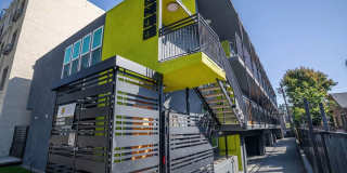6244 De Longpre Ave Gallery 1