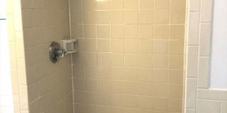 475 Commonwealth Avenue Gallery 5