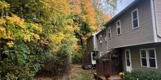 Charming 2BD/1BA Townhome in Burlington’s New North End Gallery 1