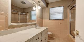 Charming 3-Bed, 1.5-Bath Home with 2-Car Garage Near NW 23rd & MacArthur Gallery 26