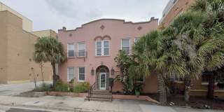 Multifam units available for rent in Sarasota, near Ringling and local beaches. Gallery 1