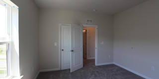 22550 FOUNDATION Drive Gallery 76