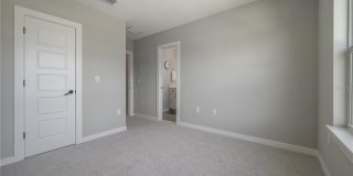 4402 W GRAY STREET Gallery 38