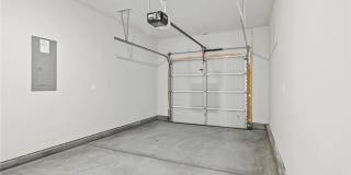 Brand New 3/2.5 Move In Ready Now! Gallery 21