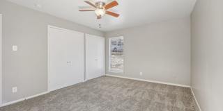 Premier Gardens Apt. Gallery 19
