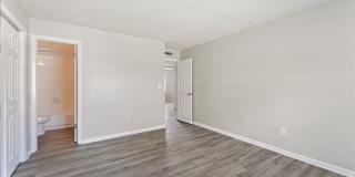 Spacious 4 Bed Condo Gallery 22