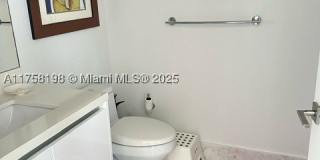 1 Collins Ave Gallery 22