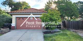 Nice 3bd/2ba Roseville Home with 2 Car Garage Gallery 1