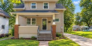 Spacious 3-Bedroom / 1 Bathroom Akron Home with Garage & Basement – $1,250/Month Spacious 3-Bedroom / 1 Bathroom Akron Home with Garage & Basement – $1,250/Month Gallery 1