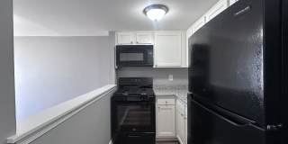 Baltimore - 2 bedrooms and 1 bath Available! Gallery 3