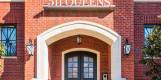 511 Queens Gallery 16