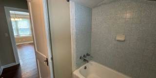 Adorable 2/1 Bungalow in Murray Hill Ready Now! Gallery 20