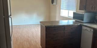 3 Bedroom 1.5 Bathroom Apartment With Garage Gallery 15