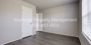 Beautiful 3-Bedroom Home with Easy Access to I-35 & I-240 Gallery 23