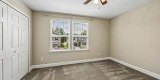 Immaculate 4 bedroom, 2.5 bathroom home with a dedicated office, spacious loft, and 2,648 square feet of living space Gallery 28