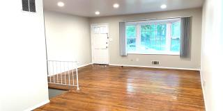 218 Upton Street Gallery 4