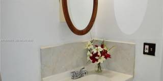 274 SW 9th St Gallery 11