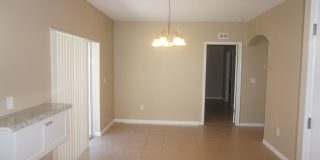 4 Bedroom - 2.5 Bath - Two Story - Large Patio Gallery 7