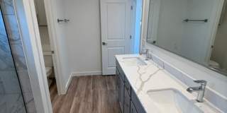 1037 Prominent Way - Edmond Town Center Gallery 32
