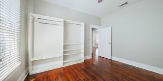 AVAILABLE AUGUST: Prime Location - 3 BR / 1 BA home located in Downtown and Walk to UT Gallery 21