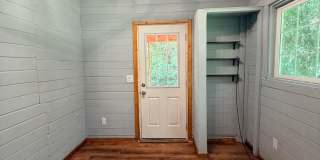 Charming NE Cottage! Gallery 14
