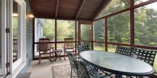 32 Burton Road Gallery 13