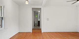 54 Sanford St B (Upper) Gallery 6