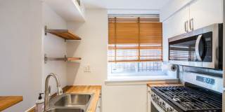 Washington Square West Condo Gallery 10