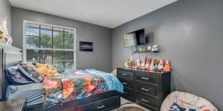 Spacious 3-Bedroom with 3 Full Baths in Royal Palm Beach! Gallery 39
