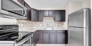 2610 Riverland Dr Gallery 1