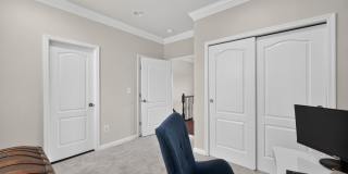 Spacious, Pet-Friendly 4BR Townhome in Gated Community | Oxon Hill Gallery 33