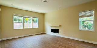 101 Pelican Lane Gallery 3