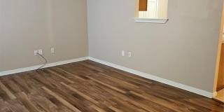 225 E Craven Avenue Gallery 1