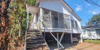 Large 2/1 Garage Apt on Flowers Gallery 1