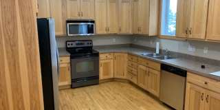 Nice 3 Bedroom 2.5 Bathroom Townhome in Hudson Gallery 5