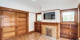 Expansive Six Bedroom House Steps from USC Campus! Gallery 8