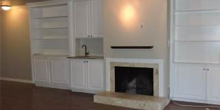 Beautiful Updated Two Story Townhouse In GREAT LOCATION Gallery 4